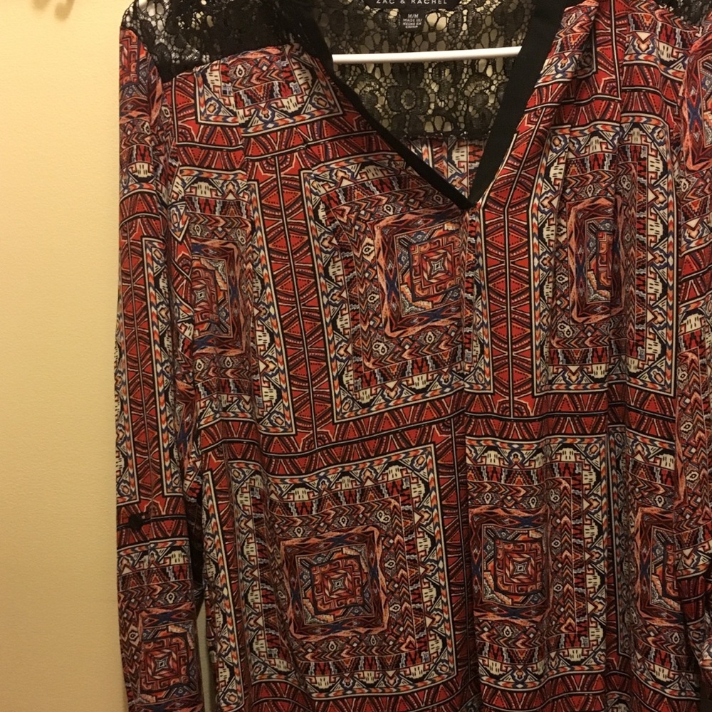 Top - Picture 2 of 4